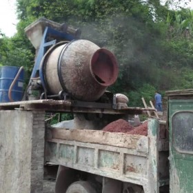 云南市怒江州彩色生態(tài)透水混凝土  地坪云南市怒江州彩色透水混凝土道路 透水混凝土施工價格 彩色透水混凝土材料生產(chǎn)廠家   壓?；炷敛牧蠌S家
