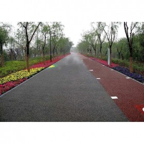 貴陽市遵義市彩色透水混凝土生產(chǎn)廠家【豪軒地坪材料廠家】  彩色透水混凝土路面 壓花地坪材料生產(chǎn)廠家 透水混凝土粘接劑  生態(tài)透水砼 【工地免費(fèi)導(dǎo)施工】 免費(fèi)設(shè)計(jì)施工方案 免費(fèi)做造價(jià)預(yù)算