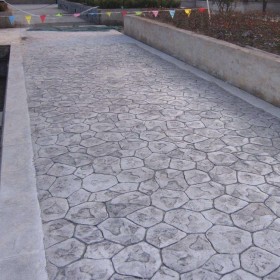 孝感市彩色藝術(shù)地坪 壓模地坪 施工材料罩面保護(hù)劑 免費(fèi)提供壓花模具使用