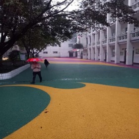 學校操場彩色混凝土 小區(qū)彩色透水混凝土 廣場彩色透水路面 材料廠家直銷