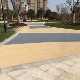 樂山市 生態(tài)透水地坪 彩色透水水泥混凝土 專業(yè)彩色透水混凝土修補 廠家聯系方式